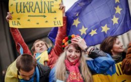 Parlament Europejski ratyfikował układ o stowarzyszeniu UE i Ukrainy