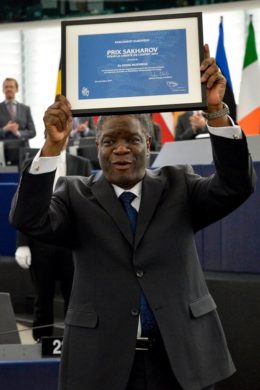 Wręczenie Nagrody im. Sacharowa doktorowi Denisowi Mukwege