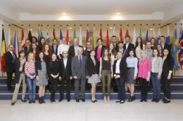Studenci international relations Wydziału Nauk Politycznych i Dziennikarstwa UAM z wizytą studyjną w Brukseli na zaproszenie posła Grzyba