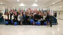 Poseł Andrzej Grzyb zaprosił do Parlamentu Europejskiego zwycięzców młodzieżowych konkursów w Wielkopolsce
