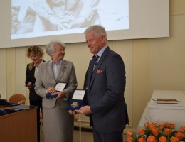 X Forum Zdrowia Kobiety – medal dla Andrzeja Grzyba, przyjaciela PWSZ w Kaliszu