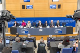 Europosłowie za likwidacją zmiany czasu w UE – konferencja prasowa w Strasburgu