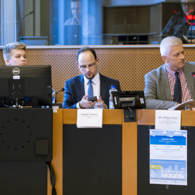 Debate on ' Effective solutions for clean public transport in EU '